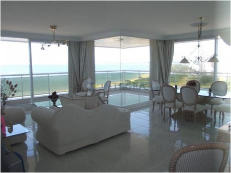 Apartamentos En Playa Mansa