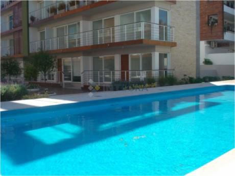 Peninsula, 2 Ambientes Con Servicios, Vista Parcial Al Mar