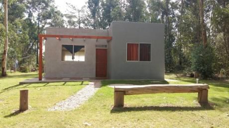 Alquiler De Casa En Temporada. Punta Negra De Piriápolis. 2 Dorm. 6 Personas.