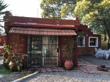 Preciosa Casa Con Piscina Y Jacuzzi Llega A 40* Y Parriller