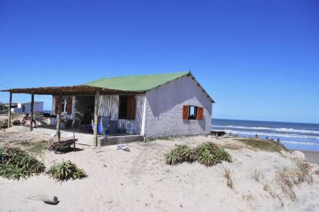 Hermosa Casa En Las Afueras De Aguas Dulces