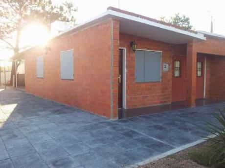 Muy Linda Casa En Alquiler En Santa Ana