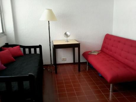 Apartamento En Alquiler Temporada En Av. Gorlero Esq. Comodoro Gorlero 00