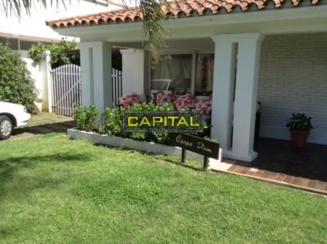 Casas En Playa Mansa