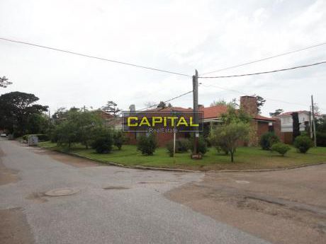 Casas En Playa Mansa