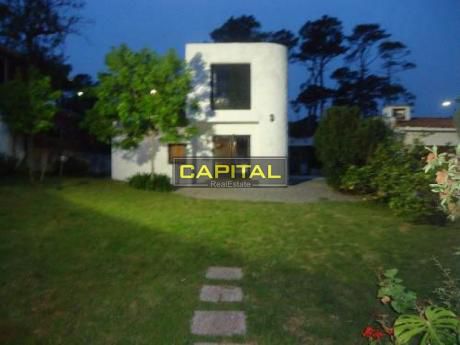 Casas En Playa Mansa