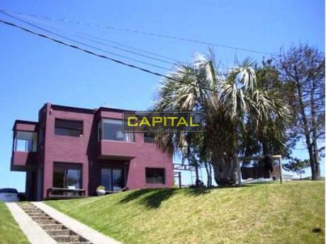 Casas En Punta Piedras