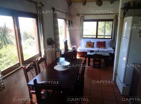 Casas En Punta Piedras