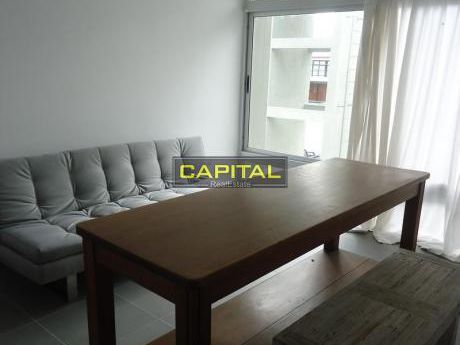 Apartamento De Un Dormitorio - Piscina - Manantiales