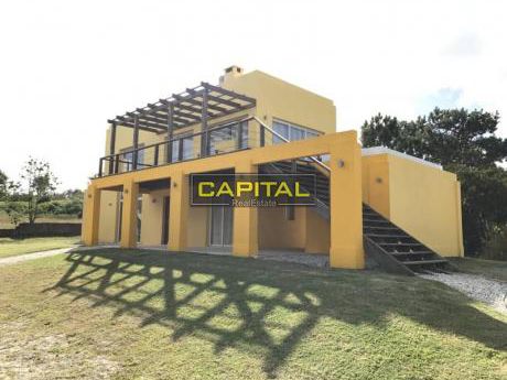 Casa Venta Manantiales, Punta Piedras