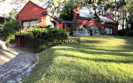 Excelente Casa De 3 Dormitorios En Montoya