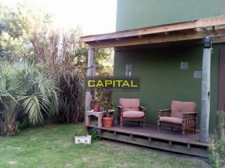Casa Dos Ambientes En El Tesoro