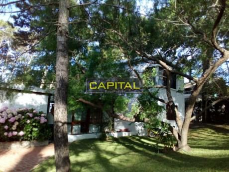 Casa 4 Dorm. En Alquiler De Temporada. Zona Shopping