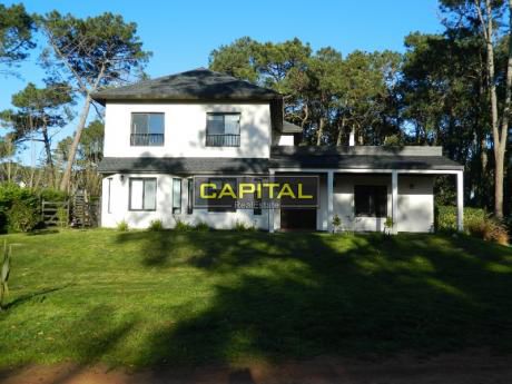 Casa Punta Del Este - Barrio Privado 5 Dormitorios