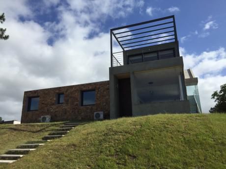 Casa A Estrenar Con Vista Al Mar