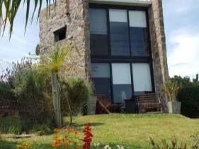 Casa De Piedra