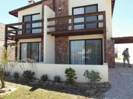 Huellas En La Arena Duplex