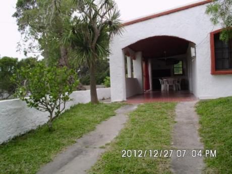Casa 2 Y Media Cuadras De La Playa