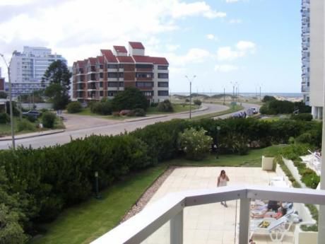 Edificio Torre Marina 1, A Una Cuadra De La Brava