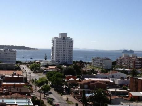 Apartamento A 1 Cuadra De La Brava Y 3 De La Mansa