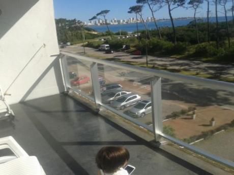 Apto Frente Al Mar Con Excelente Vista