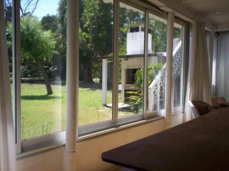 Araminda Se Alquila Casa De 5 Dormitorios .