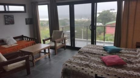 Loft Disfruta Libre Con Sabanas Sillas De Playa Sombrilla Wifi Grande Tv Etc.