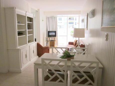 Apartamento En Edificio Peninsula