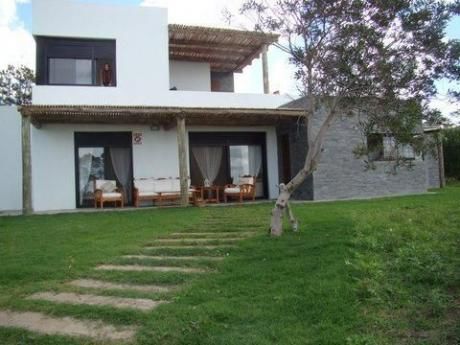 Casa Frente Al Mar- Guazuvira Nuevo
