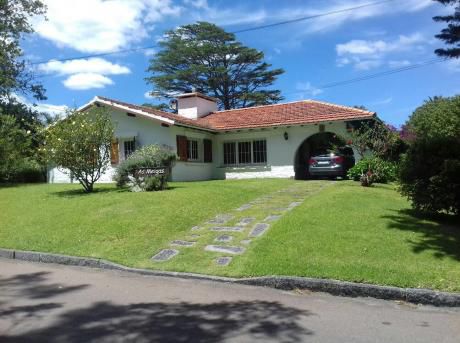 Chalet Playa Mansa A 2 Cuadras Playa - Parada 14