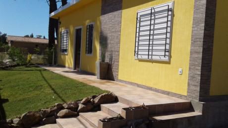Casa En Piriapolis Cerca Del Centro, A Pocos Metros De La Playa
