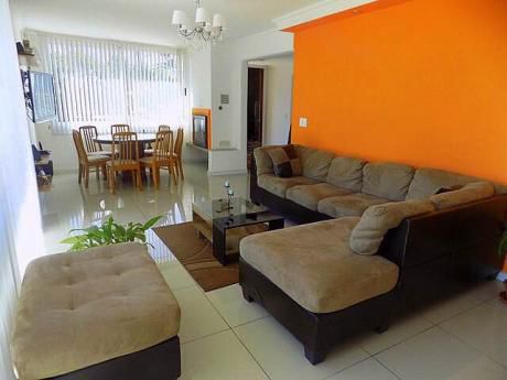 Casa Planta Alta Zona Residencial Piriapolis