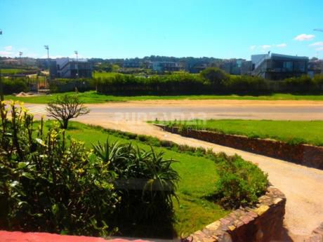 Apartamentos En Manantiales