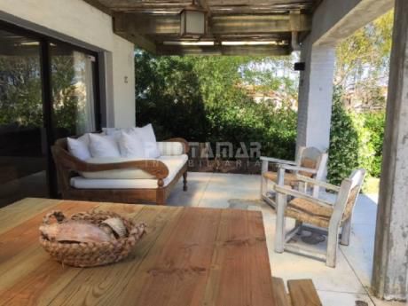 Muy Linda Casa En Manantiales