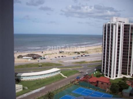 Apartamentos En Playa Brava