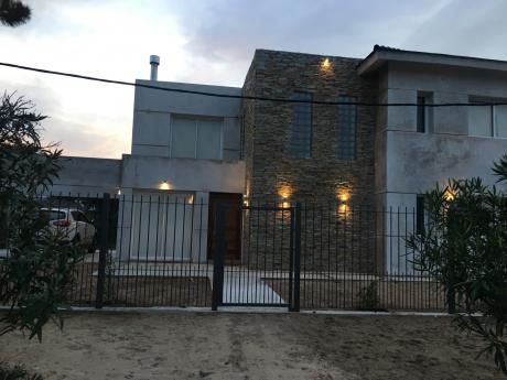 Casa A Estrenar En Punta Del Este A Una Cuadra Del Mar En La Mansa P14