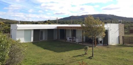 Punta Colorada Country House