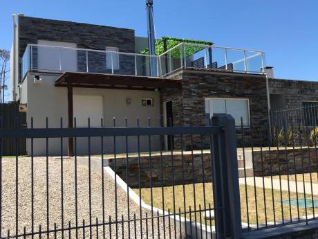 Alquilo Casa En Pinares