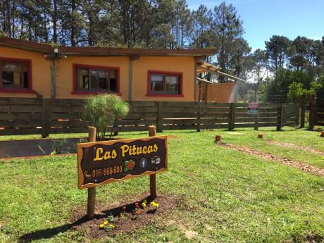 Las Pitucas. Bioconstruidas Con Adobe Arcilla Madera . Muy Climatizadas. Techo V