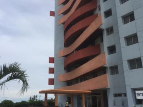 Apartamento En Punta Del Este, Edificio Skorpyos