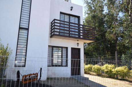 Casa En Alquiler Temporal. Playa Mansa Pinares, Punta Del Este.