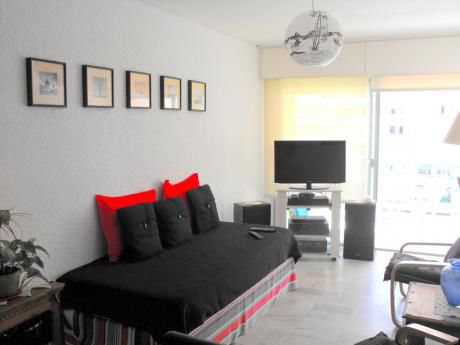 Apartamento / Alquiler ; / Punta Del Este / Verano 2019 !!!