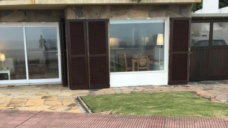 Casa En Primera Línea Frente Al Mar.