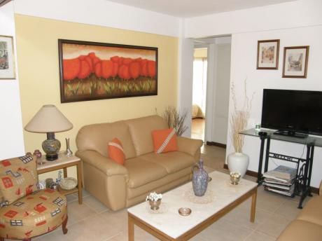 Apartamento En Calle 20 Punta Del Este