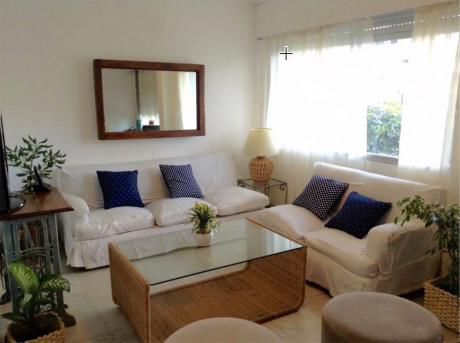 Apartamento En La Peninsula, Planta Bajo Con Patio Y Barbacoa, Todo Privado.