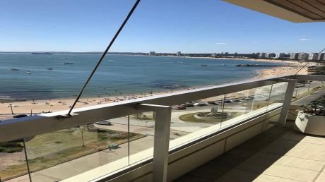 Hermoso Apartamento Frente A La Playa Mansa En La Parada 1, 4 D, 31/2 Baños