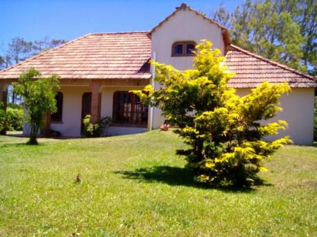 Isla Negra --contacto 098 987804