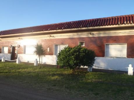 Las Cuatro Palmeras