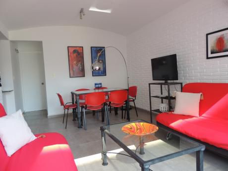 Apartamento En La Península. Excelente Ubicación.