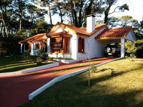 Chalet "galileo" En El Maravilloso Y Tranquilo Barrio De San Rafael.